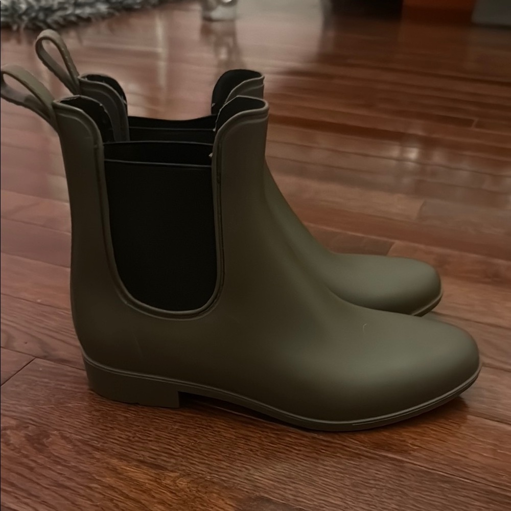 Cougar Olive Ankle Boots